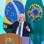 Lula critica projeto que dificulta ação judicial contra parlamentares