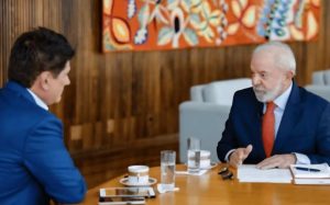 Lula critica tarifas de Trump e diz que EUA têm