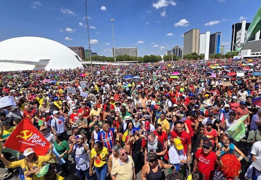 Manifestações tomam as ruas do país contra “PEC da bandidagem”