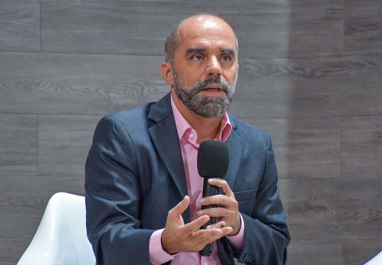 Maranhão receberá navio-sonda para exploração de petróleo, diz presidente da