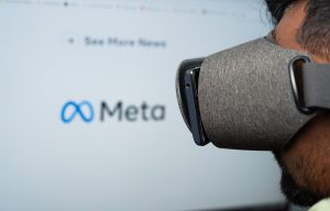 Meta “enterrou” pesquisas sobre riscos a crianças em RV, acusam