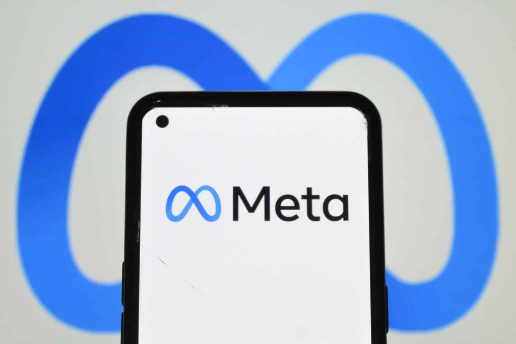 Meta reforça diretrizes para IA contra exploração infantil