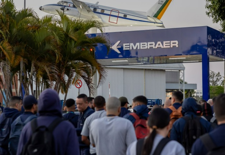 Metalúrgicos da Embraer rejeitam corte de direitos e entram em