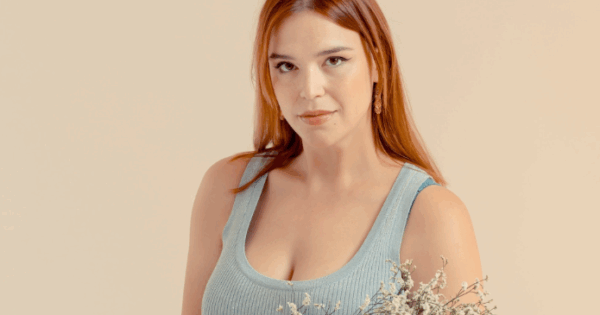 Mia Tomé apresenta disco-homenagem à poesia de Emily Dickinson, “Há