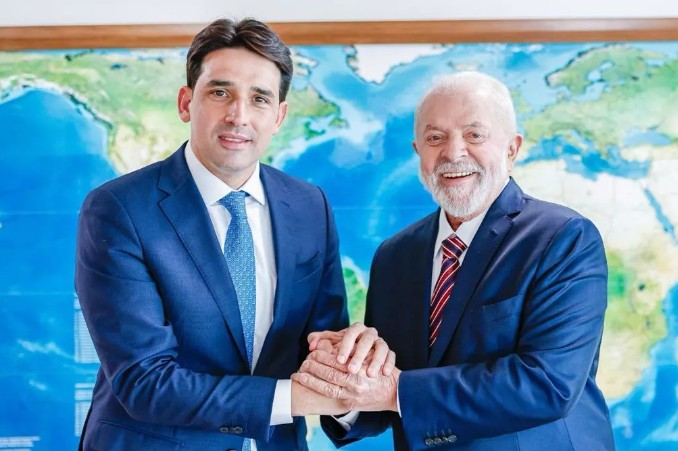 Ministro desafia Republicanos e diz que continuará ao lado de