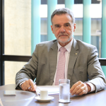 Monitorar e fiscalizar qualidade de combustível são ações públicas fundamentais,