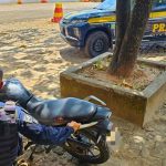Moto adulterada e com registro de roubo é recuperada na