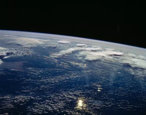 Novo estudo indica que vida inteligente no Universo pode ser