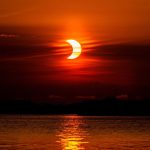 O que é um eclipse solar parcial?