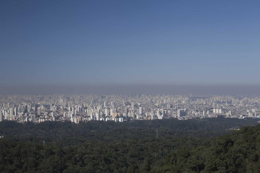 ONG de Al Gore rastreia poluição em 2.500 cidades do