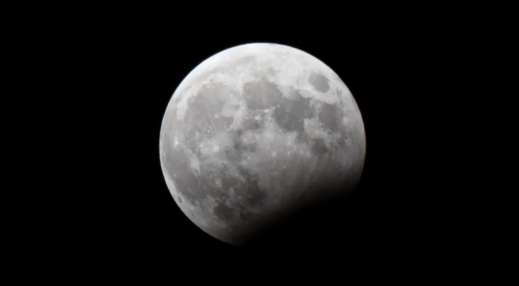 Olhar Espacial: desvendando os mistérios do eclipses lunares