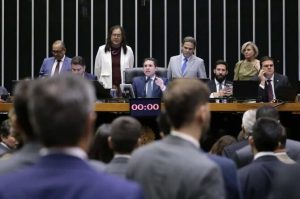 PEC aprovada por Câmara dos Deputados pode driblar justiça
