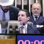 PEC da Blindagem: Câmara aprova voto secreto e foro a