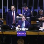 PEC da Blindagem: novo texto prevê aval do Congresso para