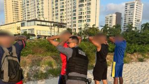 PM prende seis suspeitos de roubos na orla marítima de