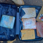 PRF apreende 10kg de maconha com passageira de ônibus na