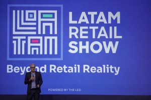 Painel histórico com 10 líderes encerra Latam Retail Show 2025