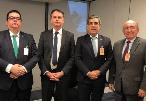 Peritos relataram a Bolsonaro as fraudes no INSS e foram