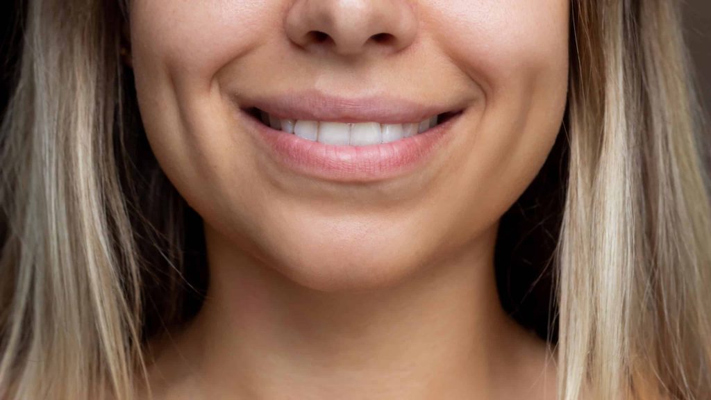 Por que algumas pessoas têm covinhas?