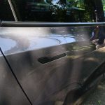 Portas da Tesla levantam preocupações após acidentes