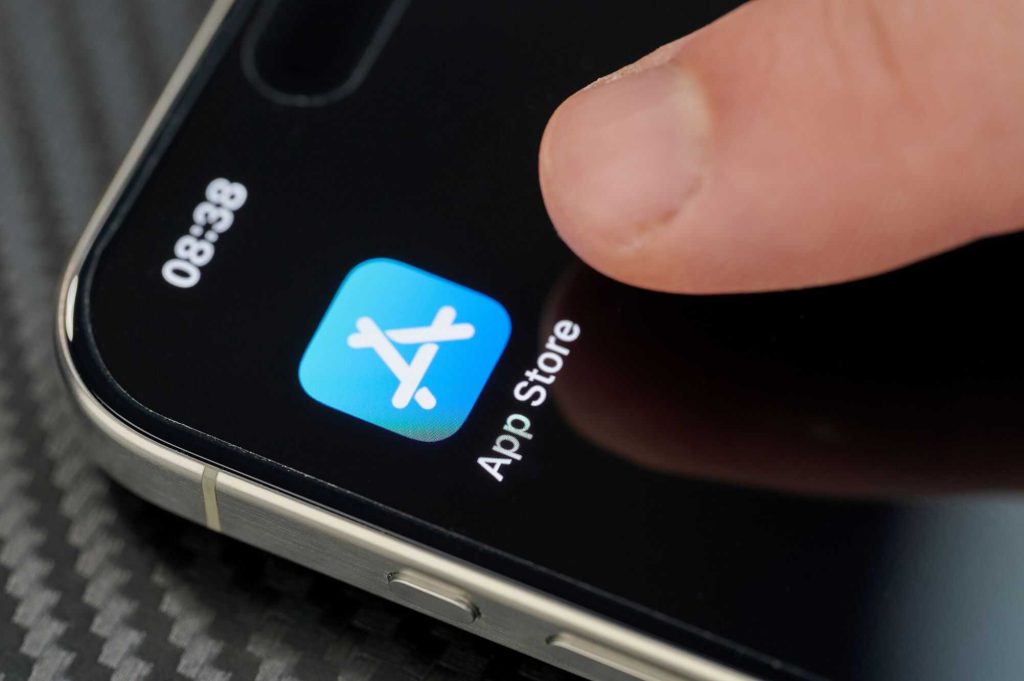 Pressionada, Apple mostra números da App Store no Brasil