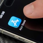 Pressionada, Apple mostra números da App Store no Brasil