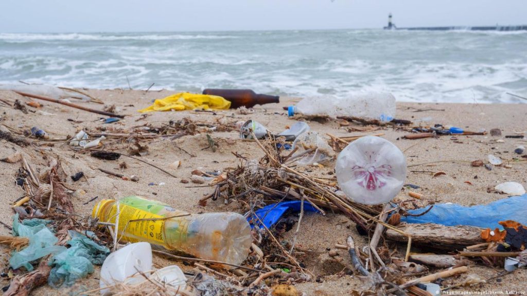 Produção de plástico reciclado cresce 7,8% em 2024 e chega