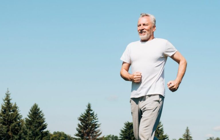 Público 60+ participa de gincana com atividades físicas, recreativas e