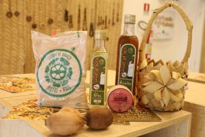 Quebradeiras de coco lançam site de vendas online no Mês