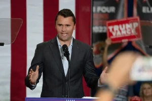 Rafael Satiê (PL) quer criar Diploma Charlie Kirk na Câmara