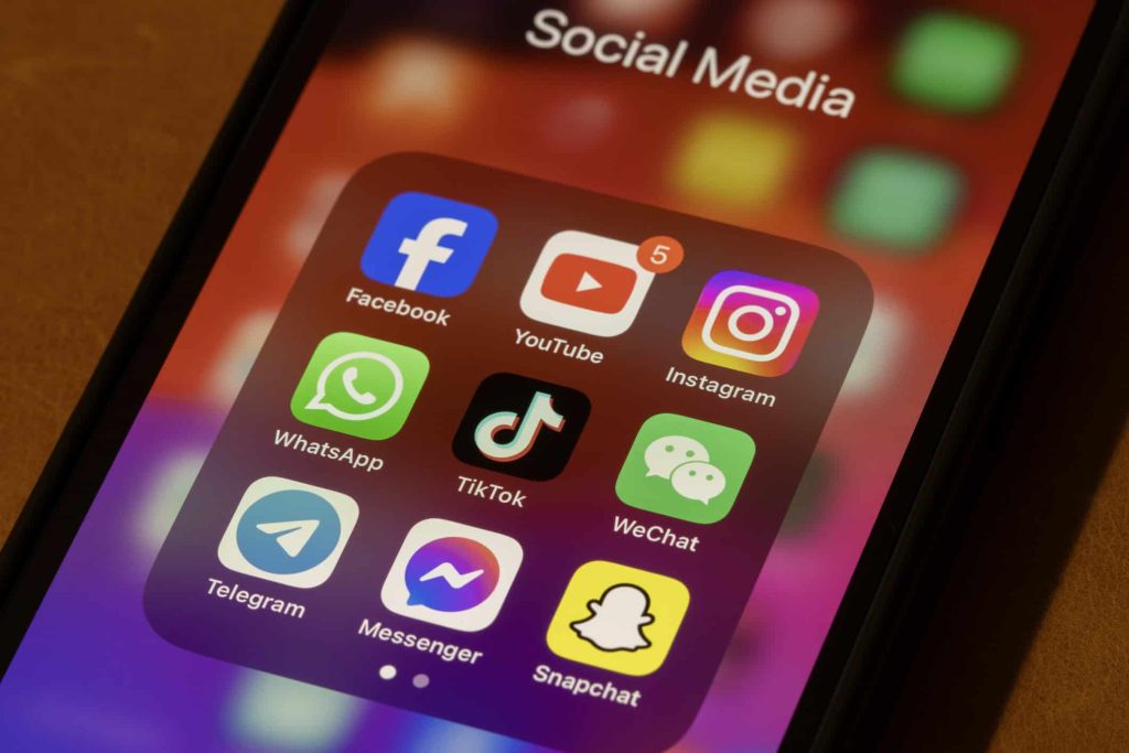 Redes sociais são bloqueadas no Nepal: “precedente perigoso”