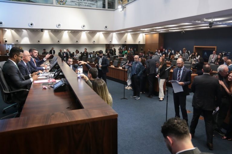 Reestruturação da Polícia Civil é aprovada com reedição da ‘gratificação