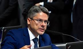 Relator da PEC da Blindagem, Alessandro Vieira anuncia parecer contrário