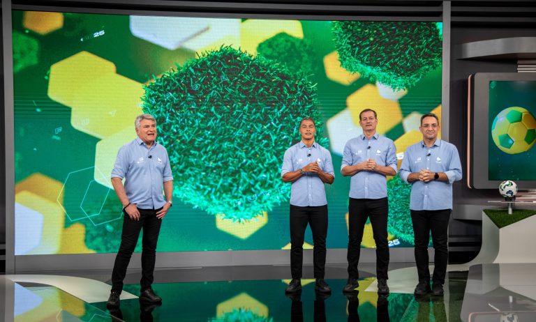 Rival da Globo, Record cria grade voadora por causa do