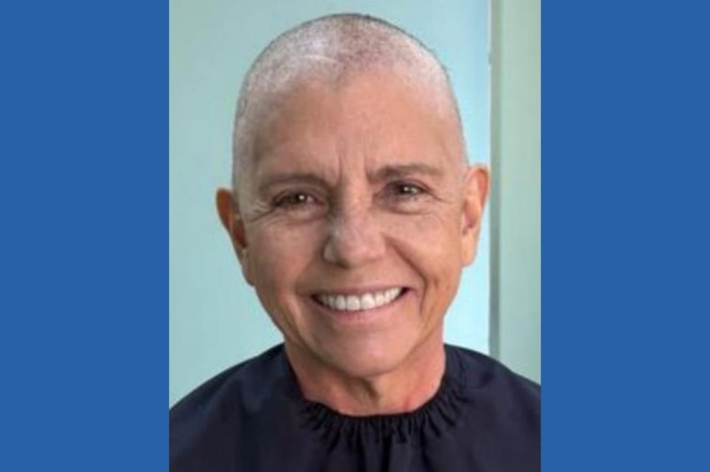 Roseana Sarney, com a cabeça raspada, mostra nova etapa do