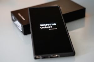 Rumores: Galaxy S26 Ultra pode ganhar câmeras maiores