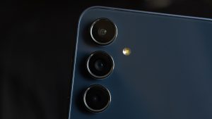Samsung libera One UI 8 e Android 16 para três