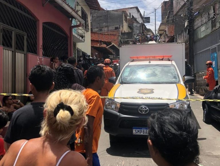 São Luís: caminhão desgovernado atropela e mata duas crianças no