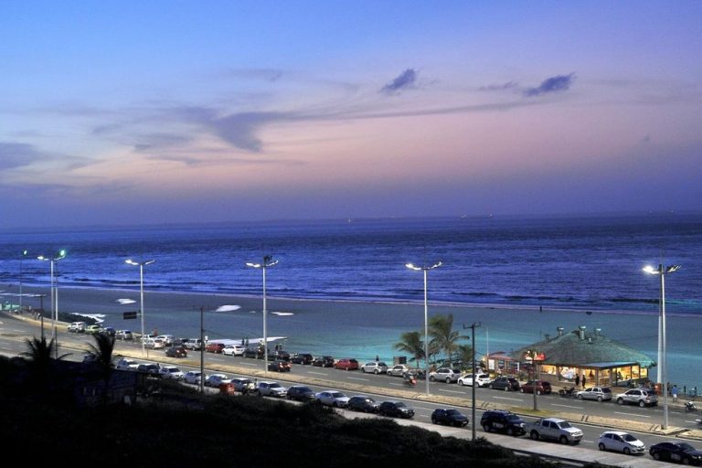 Se Liga na Via: Avenida Litorânea recebe blitz educativa promovida