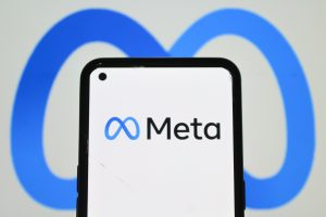 Sem permissão, Meta cria chatbots ‘sensuais’ que se passam por
