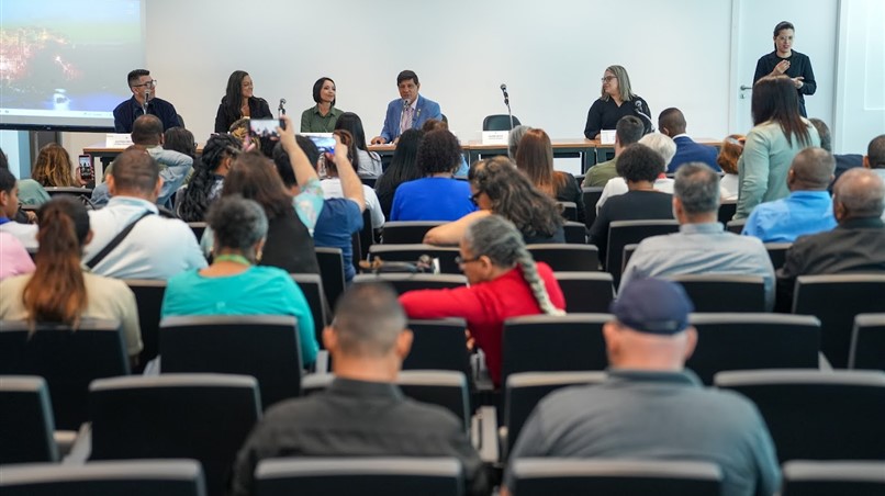 Seminário aborda saúde mental no trabalho e inclusão escolar