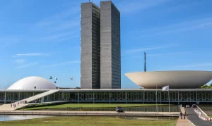 Senado aprova pena maior a quem fornecer drogas ou bebidas