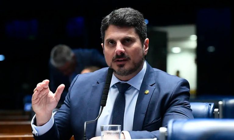 Senado autoriza afastamento de Marcos do Val por 116 dias