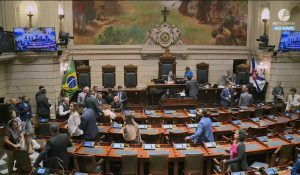 Sessão plenária da Câmara do Rio é encerrada por falta