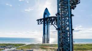 SpaceX leva nova Starship à base para testes antes do