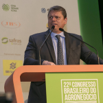 Tarcísio oficializa grilagem e entrega 2,5% do território de São