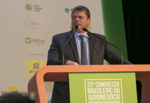 Tarcísio oficializa grilagem e entrega 2,5% do território de São