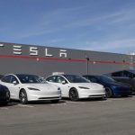 Tesla registra trimestre de recuperação, mas enfrenta queda global