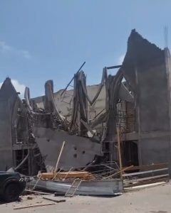 Teto da Igreja de Nossa Senhora do Perpétuo Socorro desaba