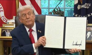 Trump assina ordem para transferir TikTok a empresas dos EUA